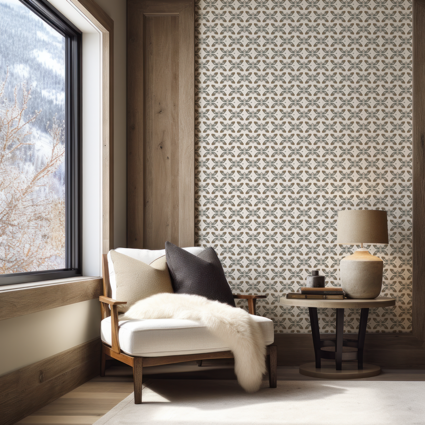 Vintage Floral Wallpaper On Off White Fleur